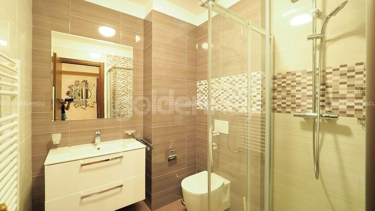 Apartament spatios cu 3 camere, 30mp terasa - 10