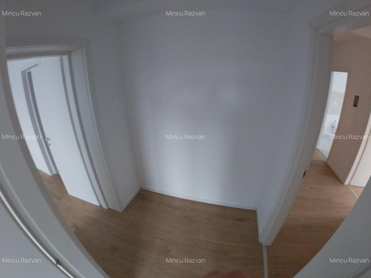 Apartament cu 3 camere decomandat în Băneasa - 9