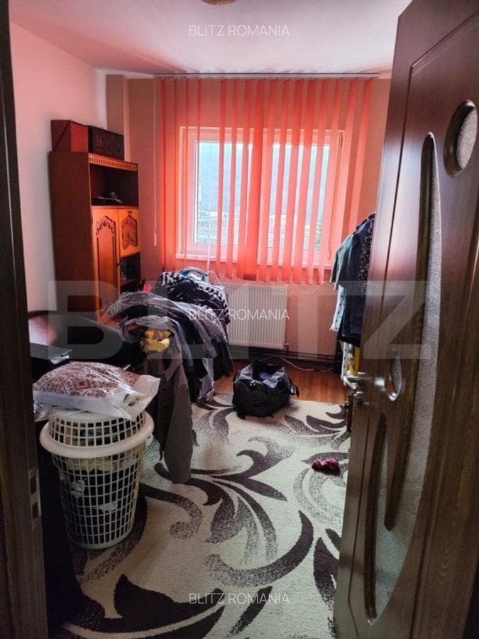 Apartament cu 4 camere, 2 bai, 2 balcoane, 92 mp, loc de parcare, zona Astra - 11