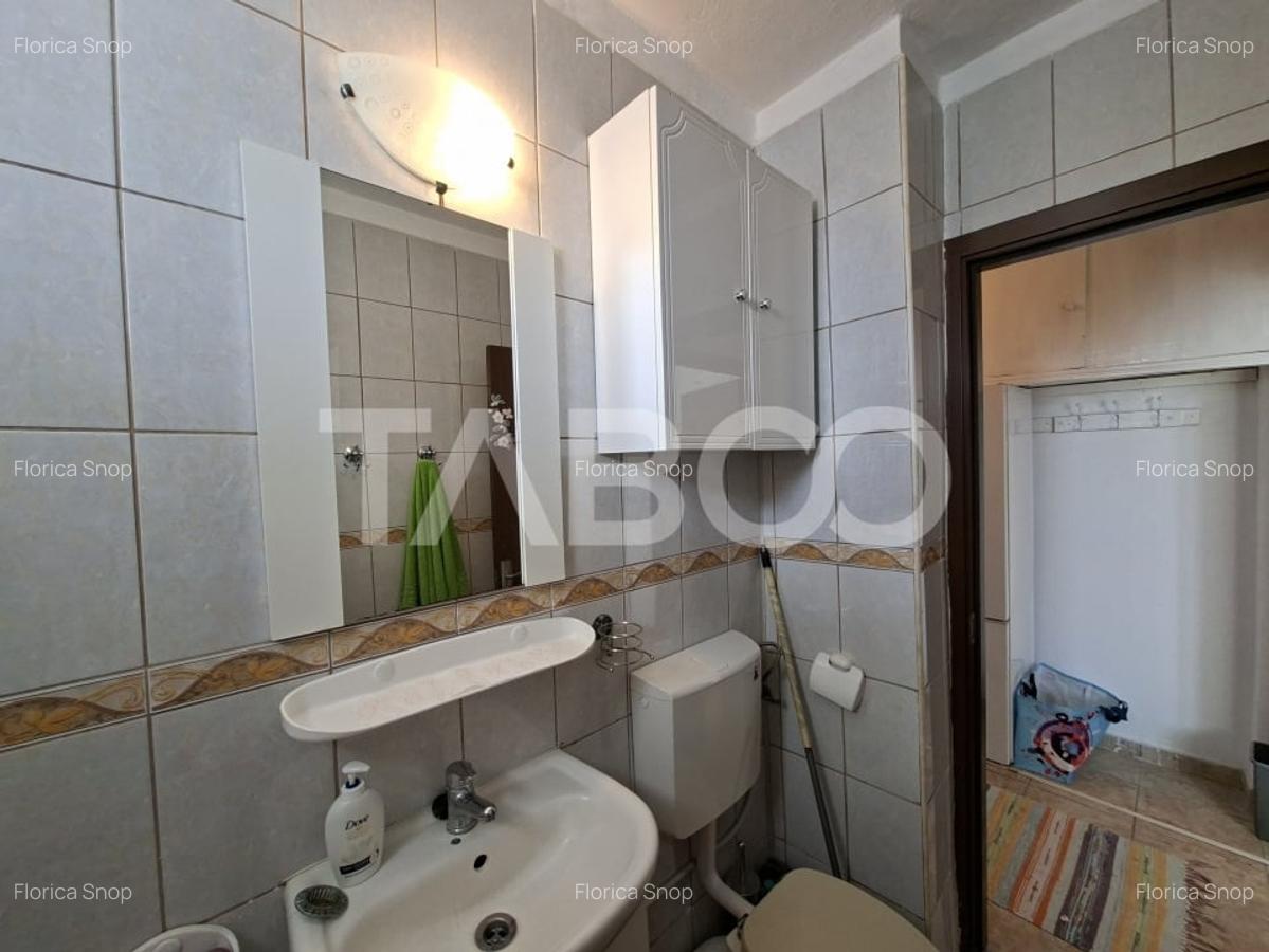 Apartament de vanzare 2 camere balcon etaj intermediar - 1