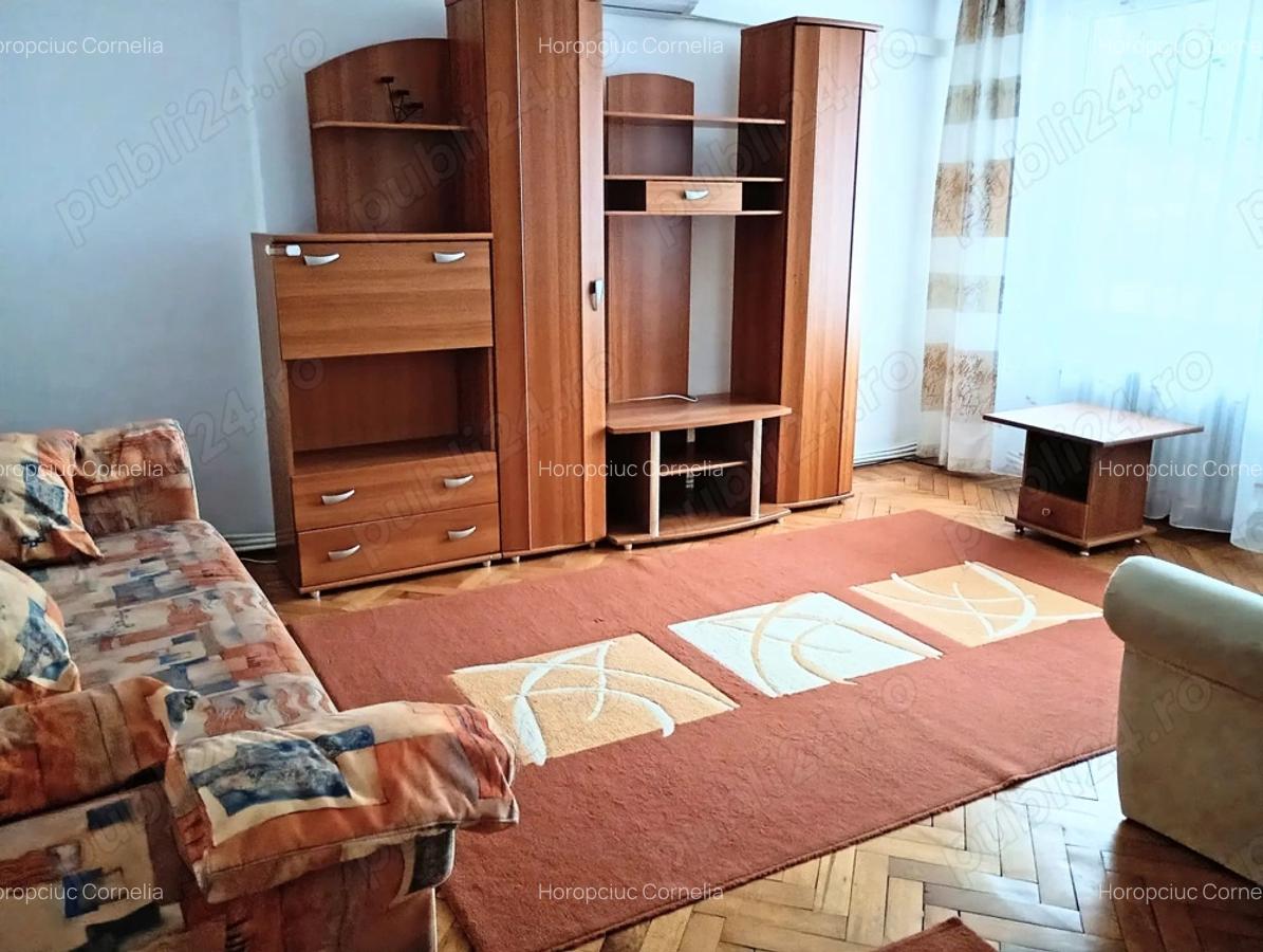 Inchiriez apartament Hunedoara ,zona Castelul Corvinilor - 4