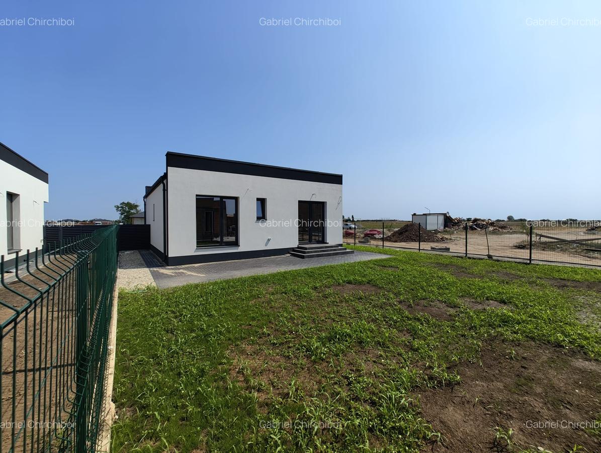 Casa Individuala - 4 camere - 350 mp teren - 100 mp utili - 2