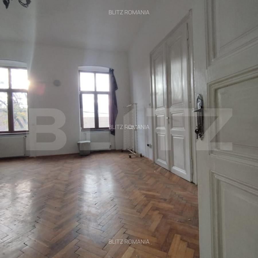 Cladire 3 camere, etaj intermediar, fatada platita, Piata Maria - 3