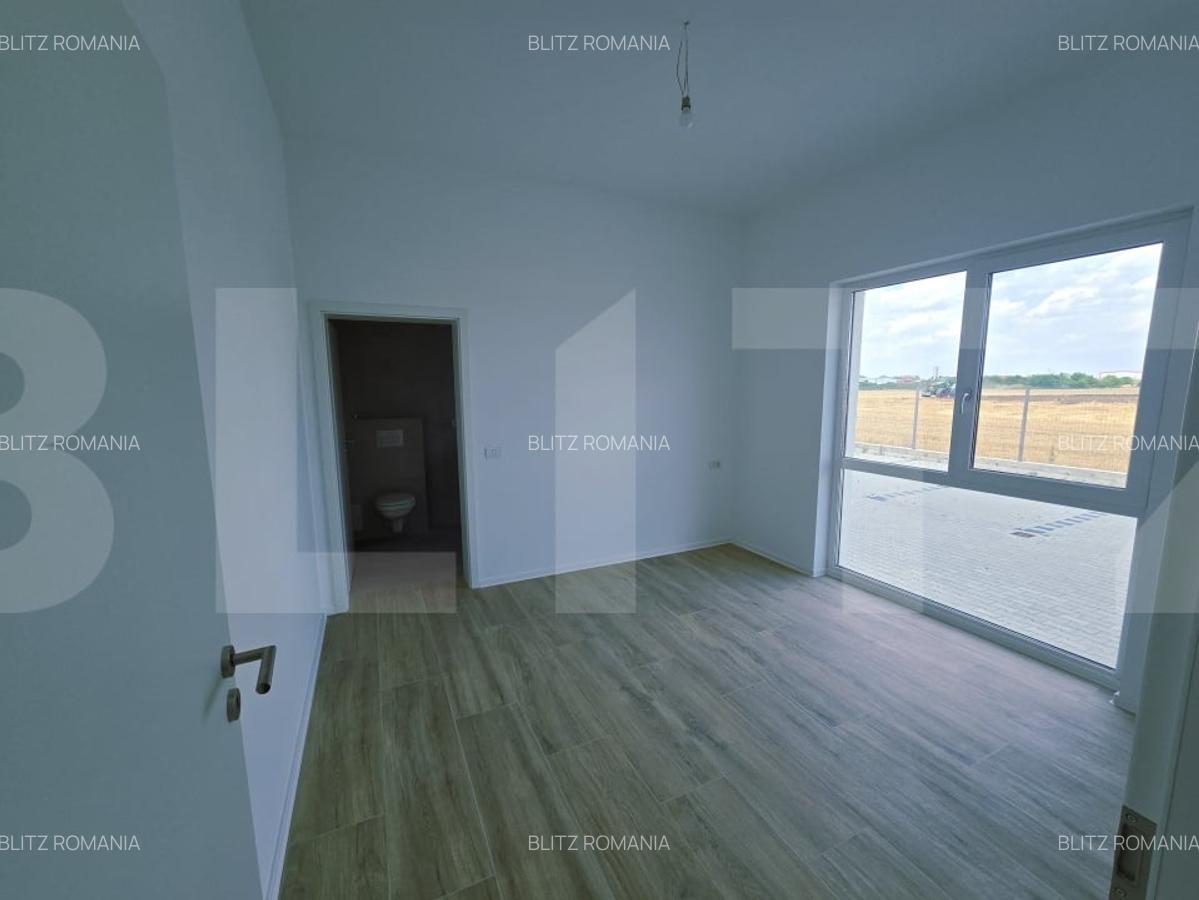Spatiu, de vanzare, 77 mp, zona Torontalului - 3