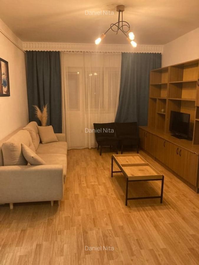 CENTRU CIVIC-apartament 3camere - 1