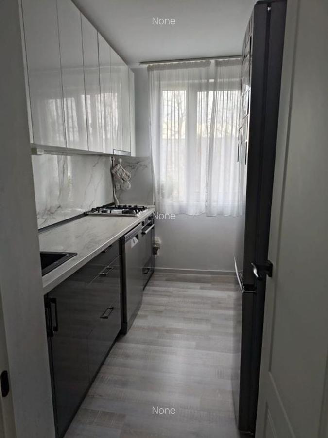 Apartament 4 camere renovat in bloc anvelopat Drumul Taberei - 4