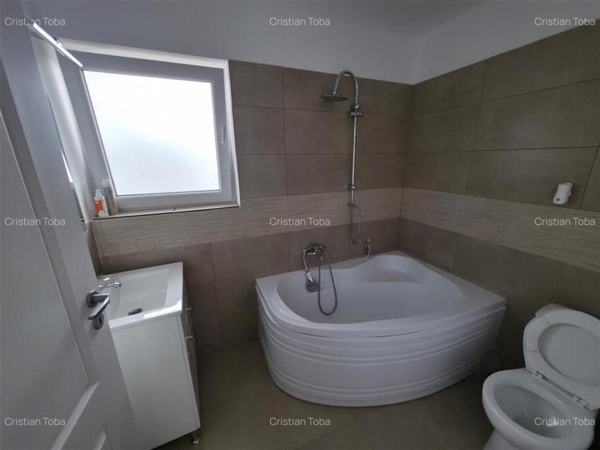Casa moderna - Tunari - 4 camere - 2 bai - 120mp - 150mp teren - 9