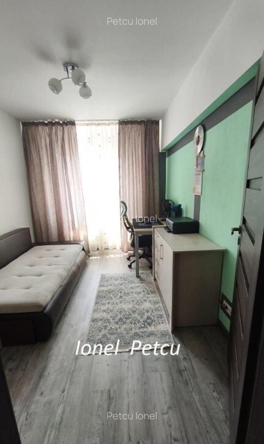 Bd. Lacul Tei - apartament 3 camere - 10