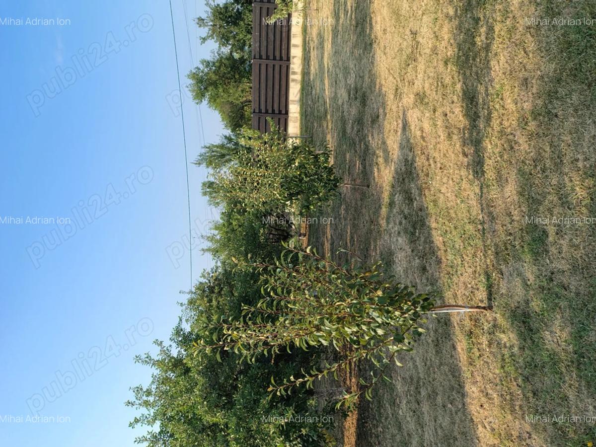Vand casa in apropiere de Gae?ti, la 1km de autostrada. - 1