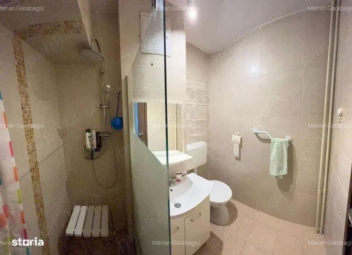 De vanzare Apartament 4 camere LUJERULUI - 6