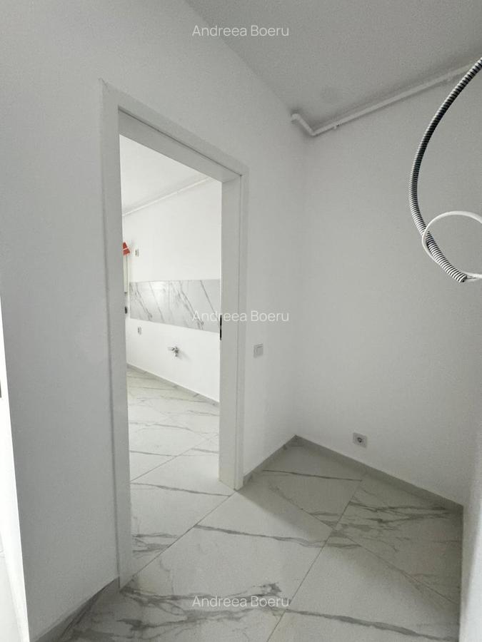 GARSONIERA DECOMANDATA-PREDARE OCTOMBRIE-BLOC MIC DE 3 ETAJE-COMISION 0% - 13