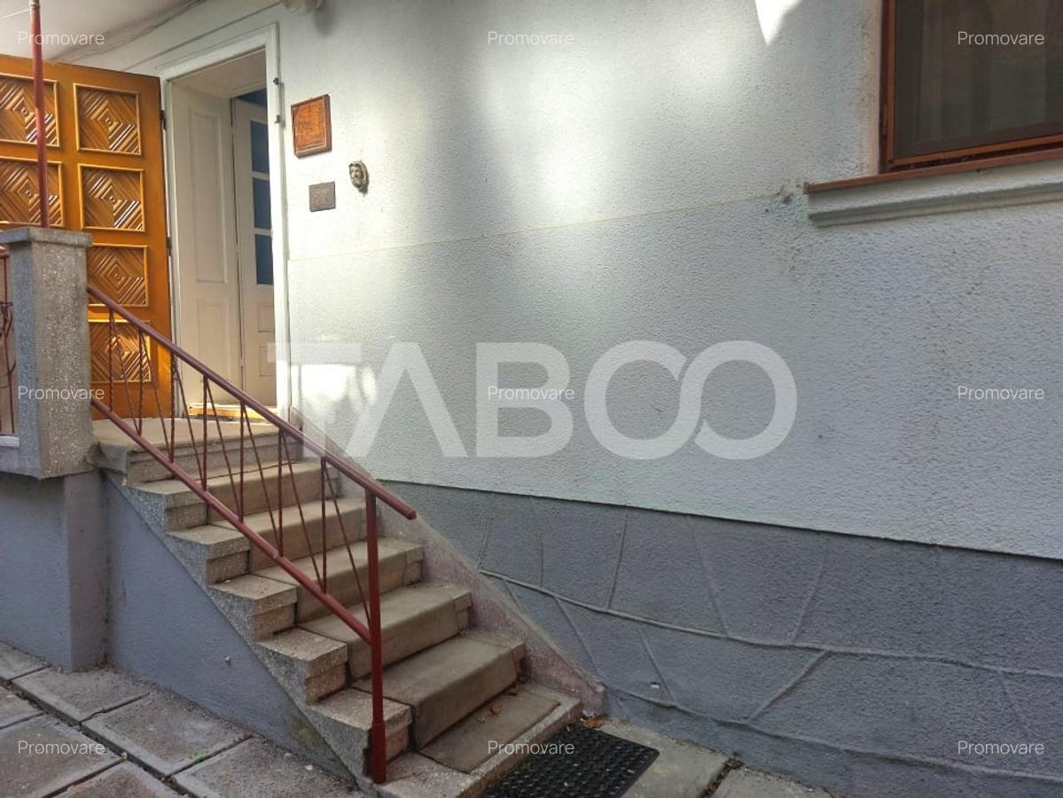 Casa 78 mpu curte proprie pretabila regim hotelier zona istorica Sibiu - 19