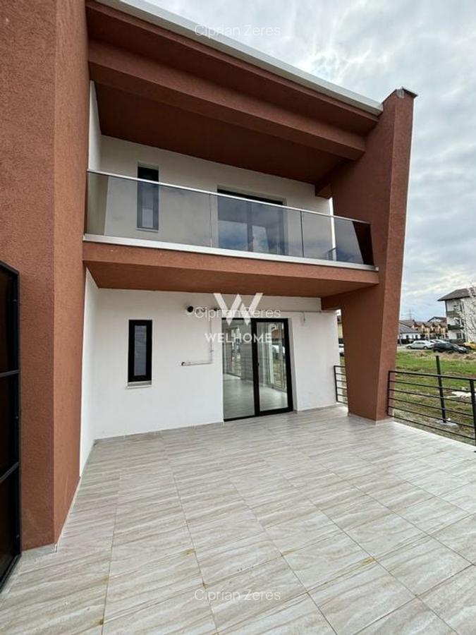 Duplex cu garaj ,în cartier linistit . Gata de mutare ! - 1