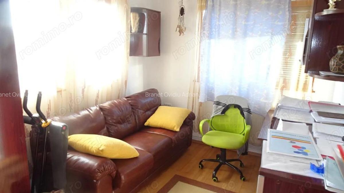 Vand casa in sistem P+M, are suprafa?a utila 160 mp,finisata integral ?i echipata complet. - 4