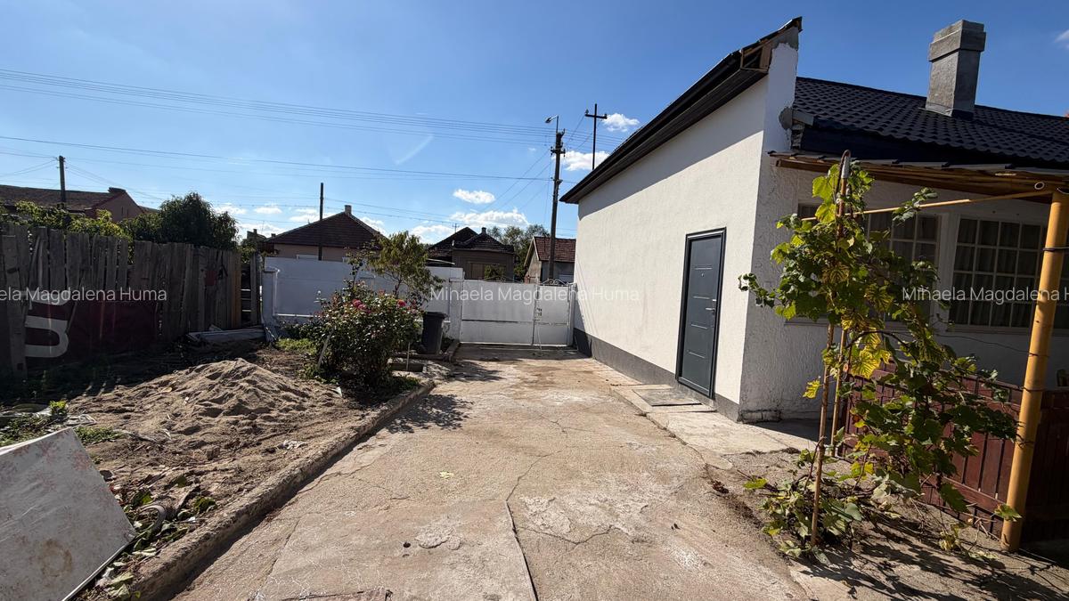 Casa în CAREI la preț de apartament - 14