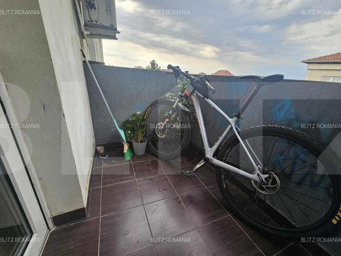Apartament de vanzare, cu 3 camere, 70 mp, zona Lipovei - 18