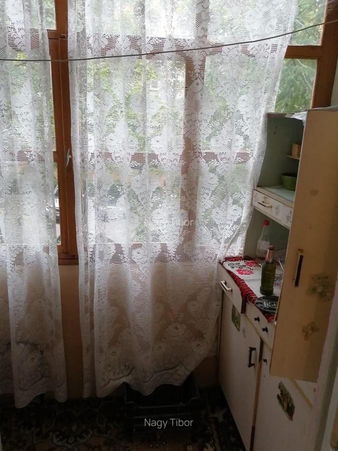 De vanzare apartament cu 2 camere, la 350 metri de Iulius Mall, etaj 1 - 8