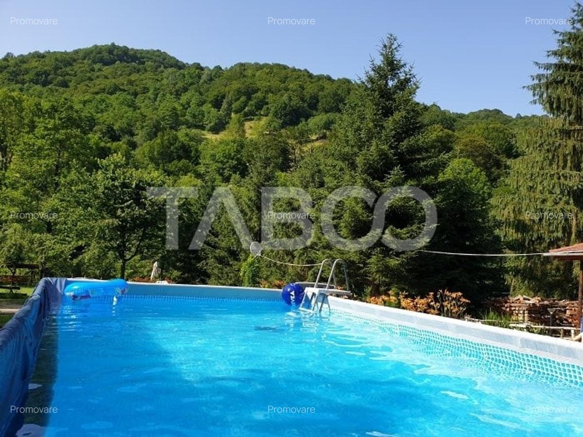 Pensiune de lux de vanzare in inima padurii langa Sibiu - 2