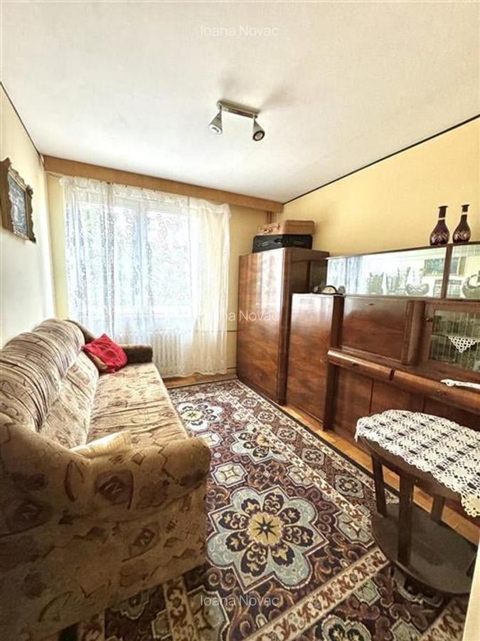 Apartament cu 3 camere semidecomandat în Central - 9