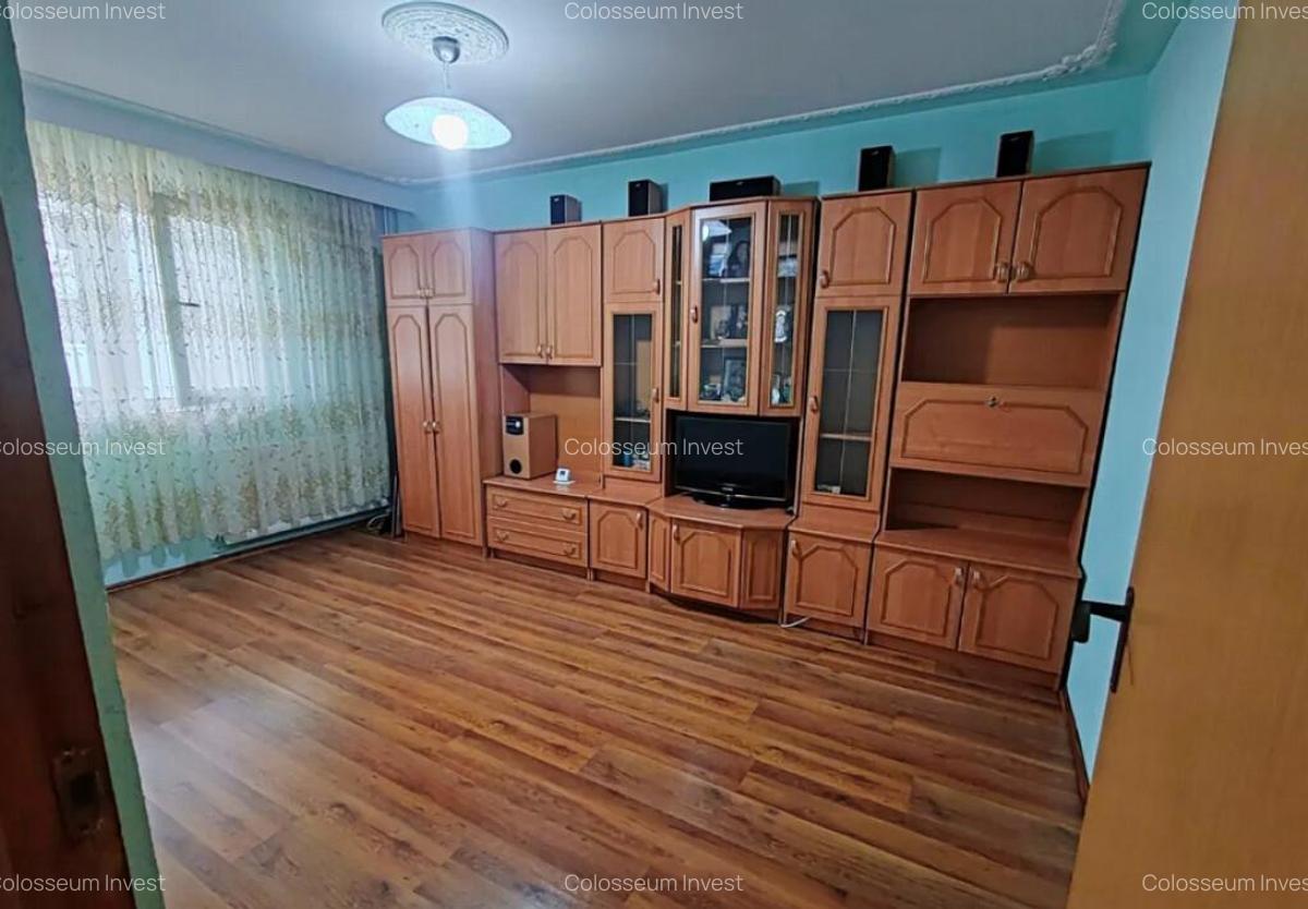 Apartament 2 camere, decomandat - zona Astra - 1