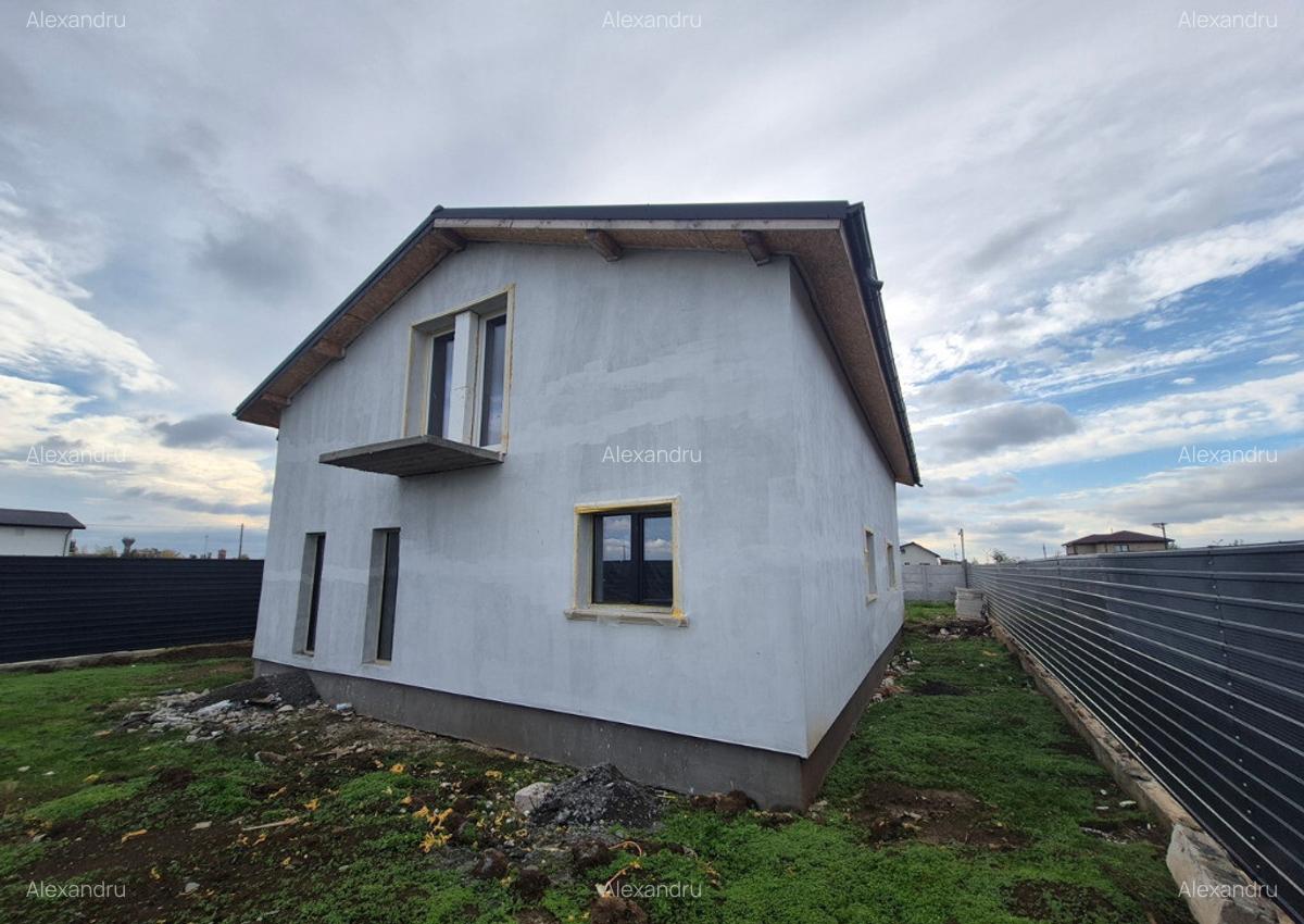 Vila de vanzare in Balotesti,vecinatate lac - 2