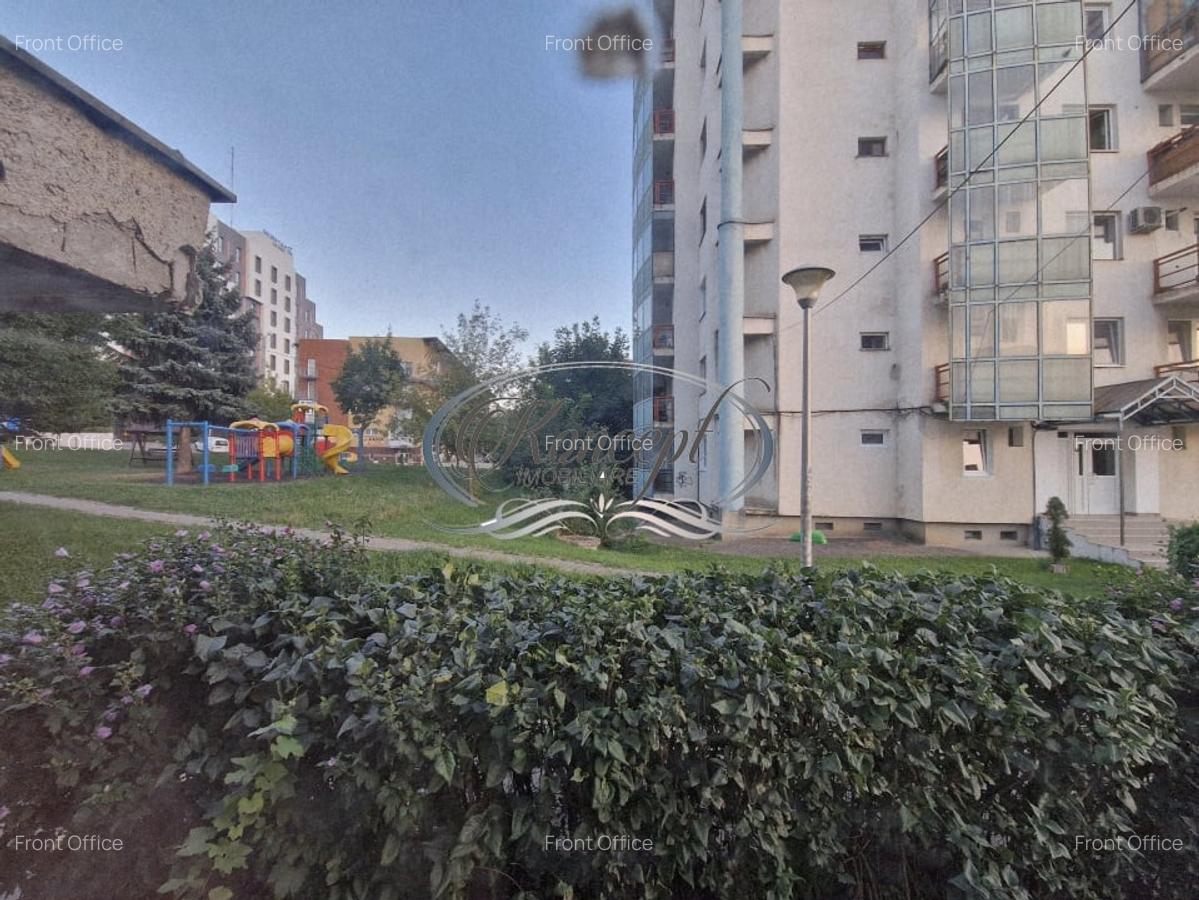 Locatie luminoasa cu balcon generos in Zorilor, langa Golden Tulip - 16