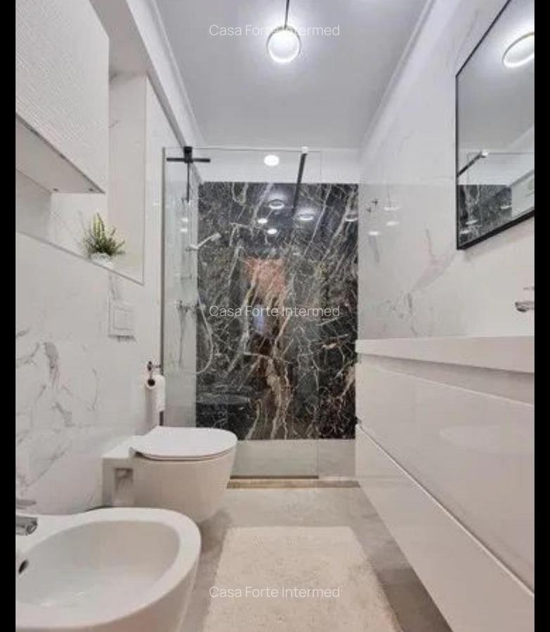 Apartament 3 camere  centrul Mamaiei Barrels, vedere la mare și lac  210000 eur - 16