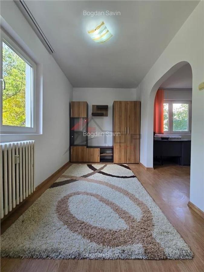 Apartament 2 camere, Podu Ros - etaj 1 - liber - 1