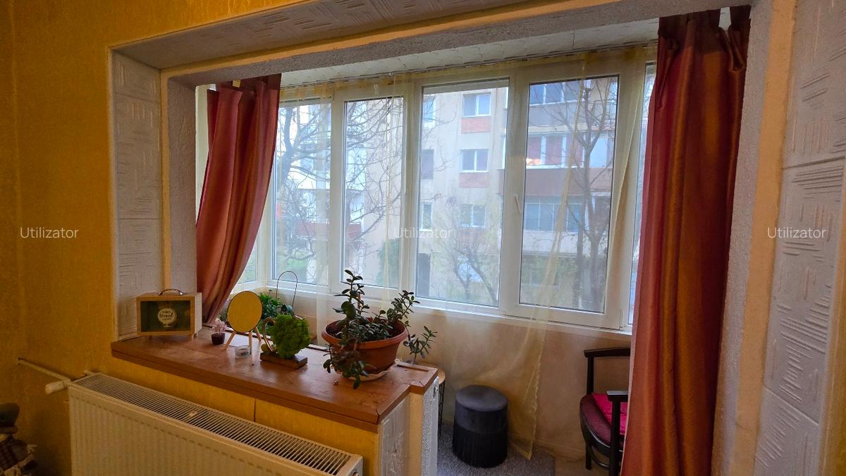 Vând apartament 3 camere Alfa etaj 1 - 6