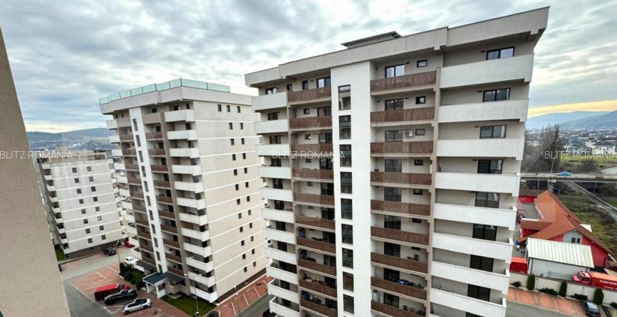 Apartament cu 3 camere, 66 mp, bloc nou, zona Pompieri - 1