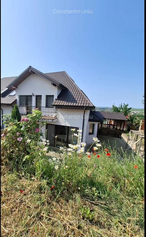 Casă tip duplex de vânzare – Zona Bucium, la doar 1 km de Plopii Fără Soț! - 1