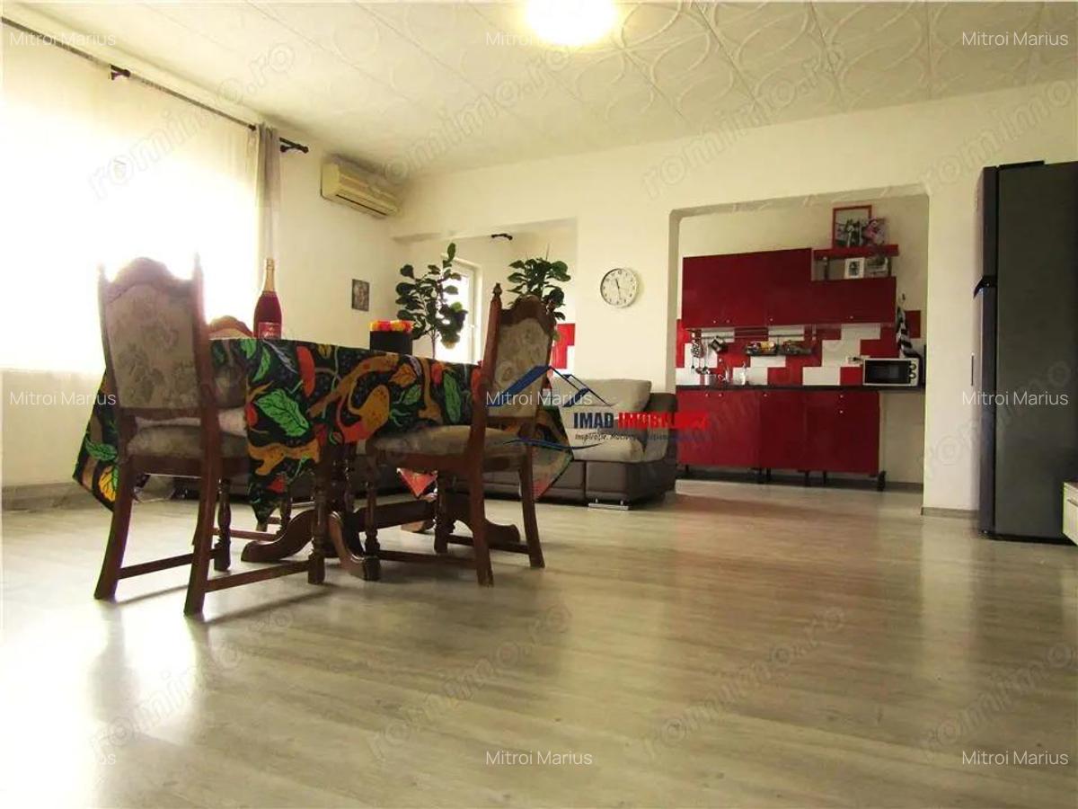 Cu mare potential! Vanzare Casa P+Pod si acoperis tip terasa in Ulmi. - 10