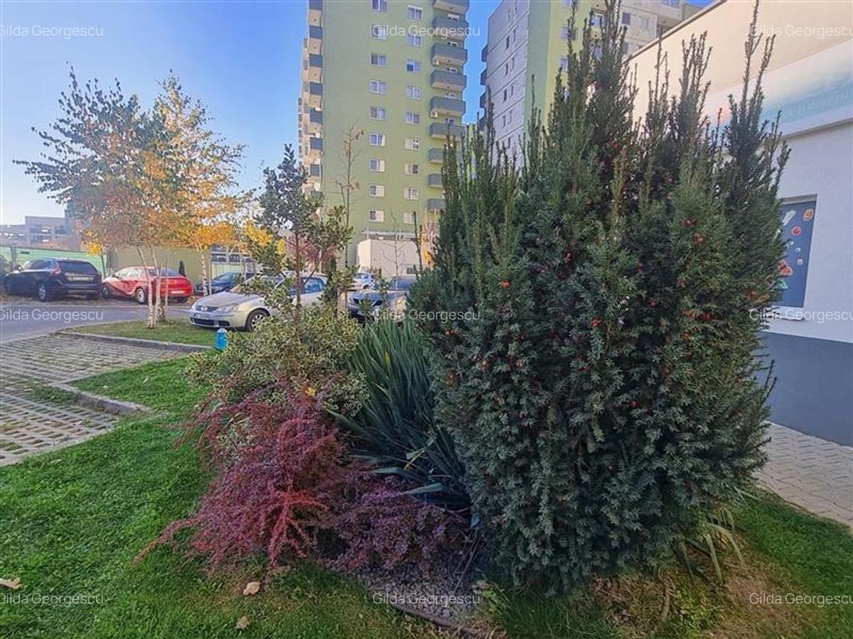 Apartament cu 2 camere decomandat, mobilat în Tractorul - 1