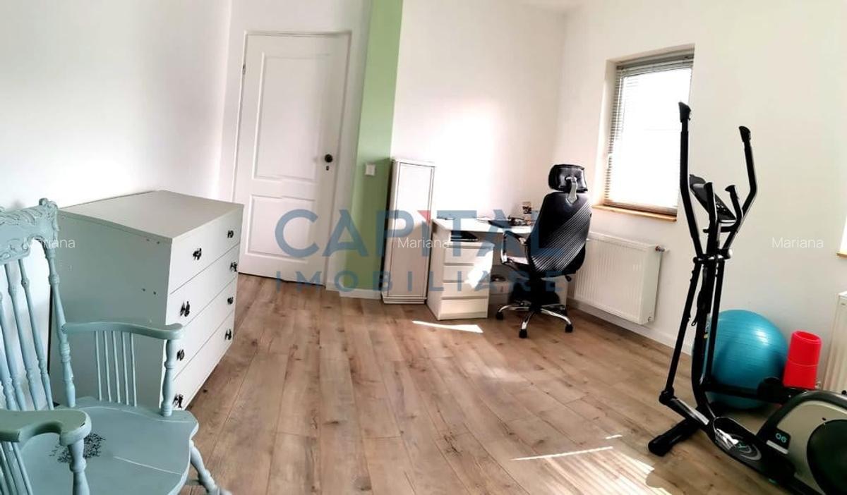 Casa superba cu panorama, cartierul nou, Dezmir - 8