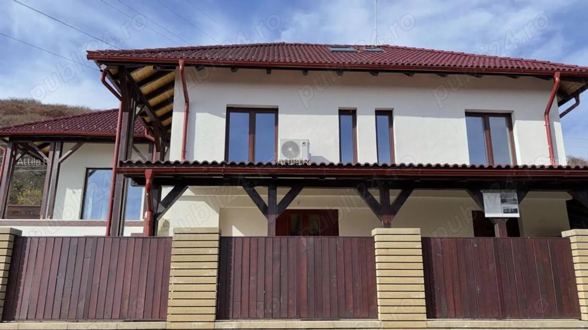 Proprietate multifunc?ionala sub padure locuin?a principala + spa?iu de relaxa - 9