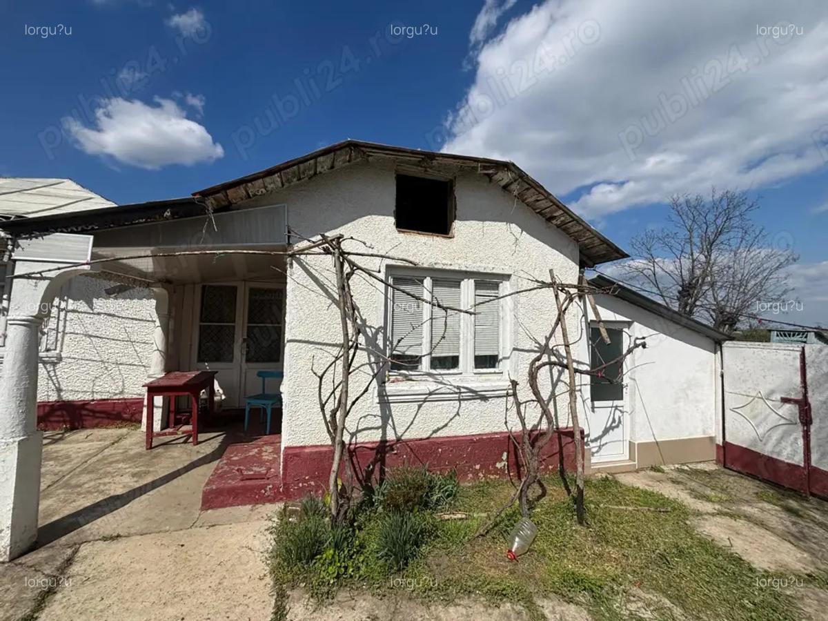 De vanzare casa batraneasca sat Calmatui, comuna Grivita, jude?ul Galati - 5