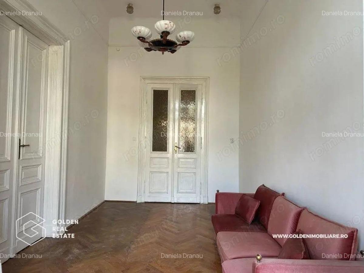 Spatiu birou, Bulevardul Revolutiei, Palatul Cenad, etaj 1 - 3