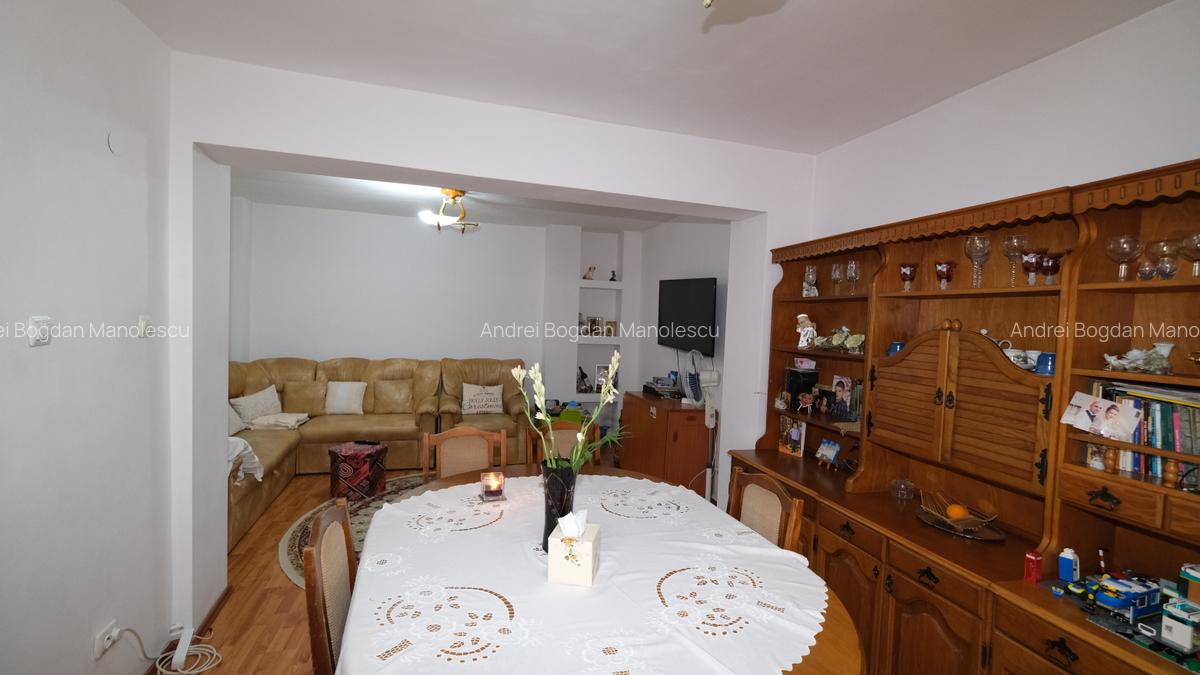 Vanzre 3 corpuri de case noi plus gradina in zona Mihai Bravu Bucuresti - 1