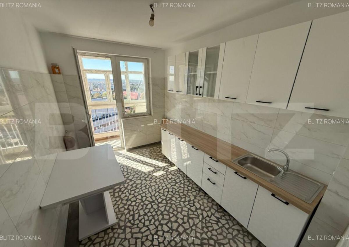 Apartament 3 camere, 104 mp, zona KM 0 - 2