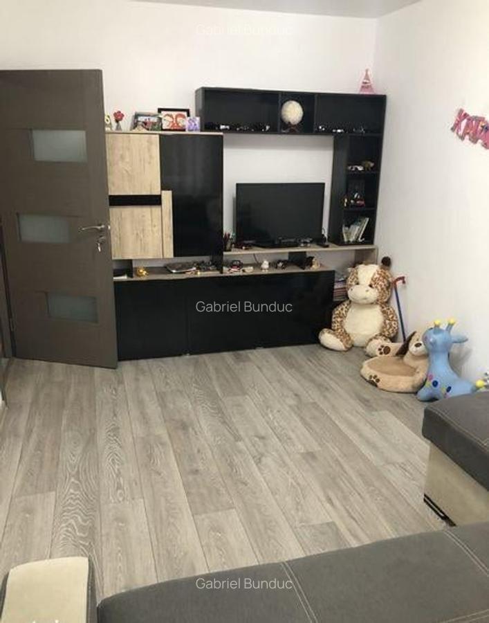 Apartament 3 camere, Astra - 1