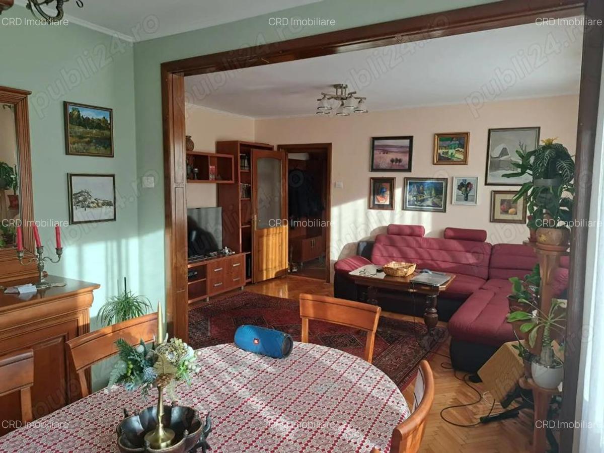 Cartier Sasar apartament 4 camere, balcon, etaj 3 - 4