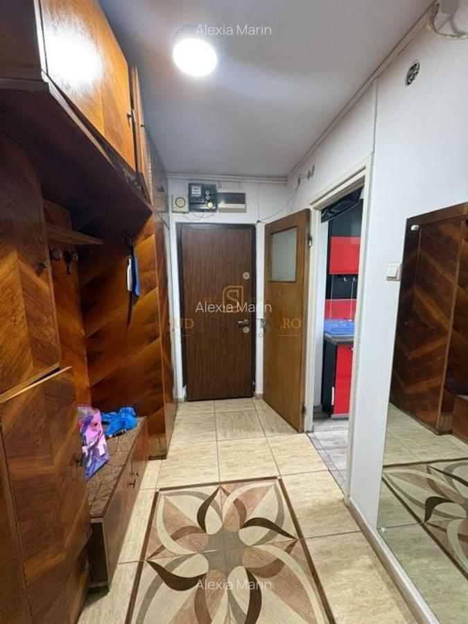 Apartament 3 camere decomandat, loc de parcare,Brancoveanu, Comision 0 - 8