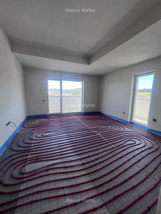 Apartament de 3 camere / Panorama  superba, 82 mp, parcare, Eroilor - 1