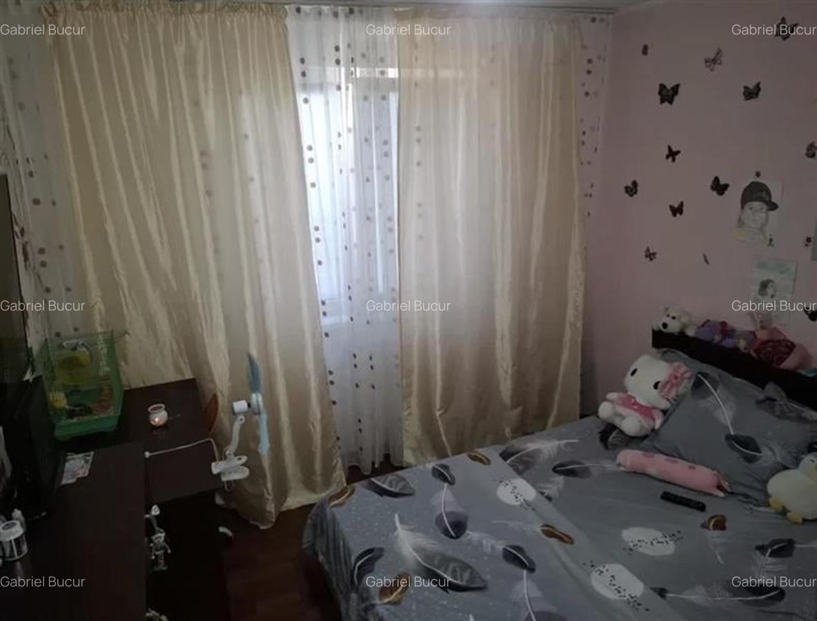 Apartament cu 3 camere decomandat, mobilat în Apărătorii Patriei - 3