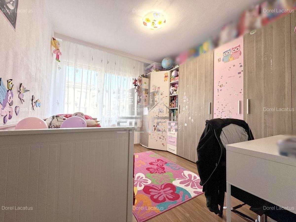 Apartament cu 3 camere la cheie+2 parcari. - 11