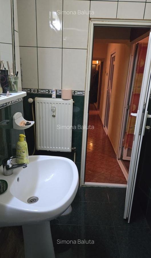Apartament de vanzare 4 camere Dristor - 6