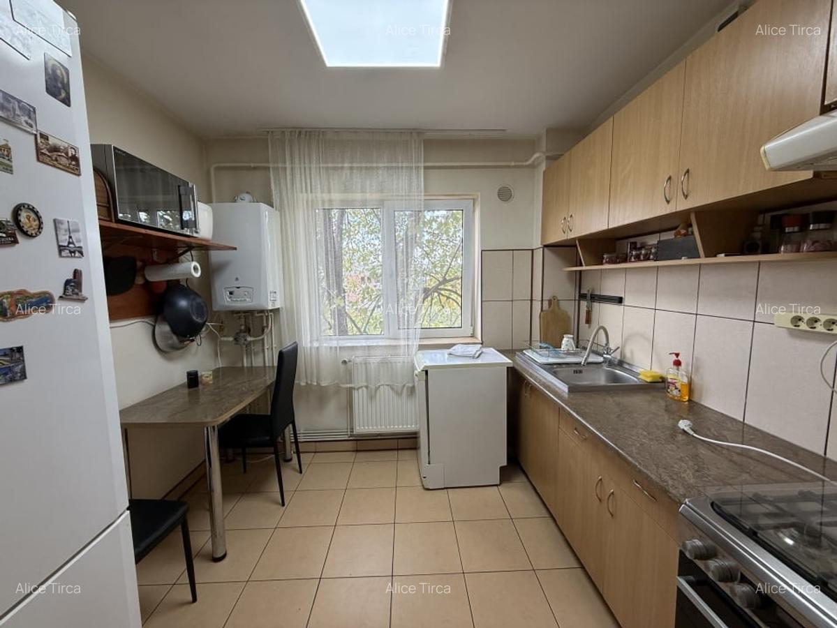 Apartament 3 camere, decomandat, 66 mp, Centru , Zona A. I. Cuza - 8