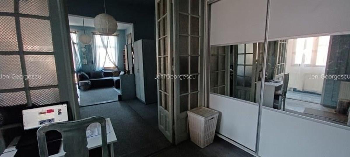 Stefan cel Mare, 3 camere et.1/P+1+M,Mansarda in proprietate,  intr-o viluta cu - 5