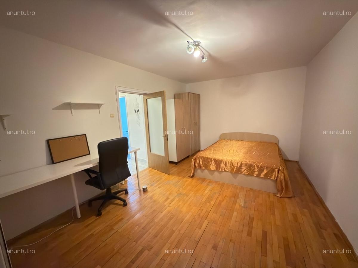 Teiul Doamnei / Apartament 2 camere decomandat-Str.Criristea Mateescu - 9
