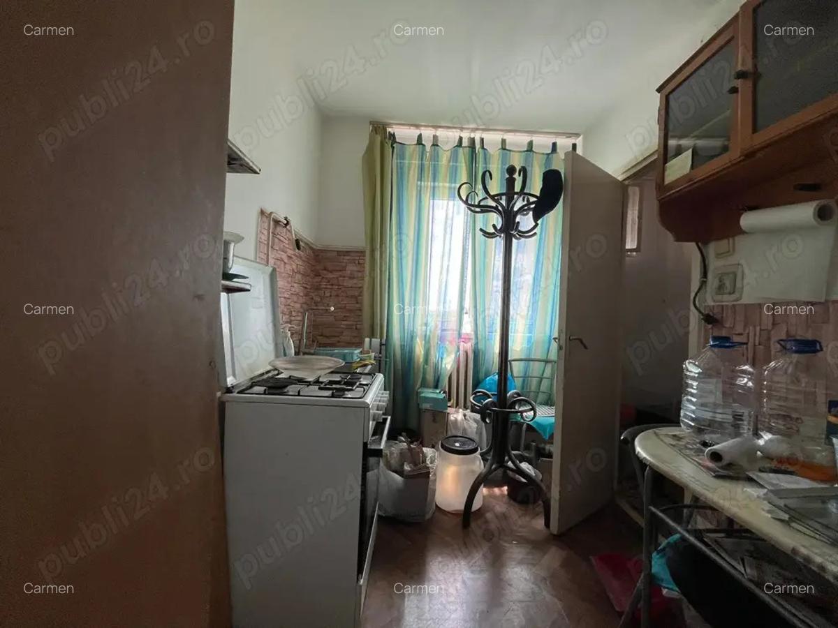 Vanzare apartament 2 camere Girocului, 70000 euro - 2
